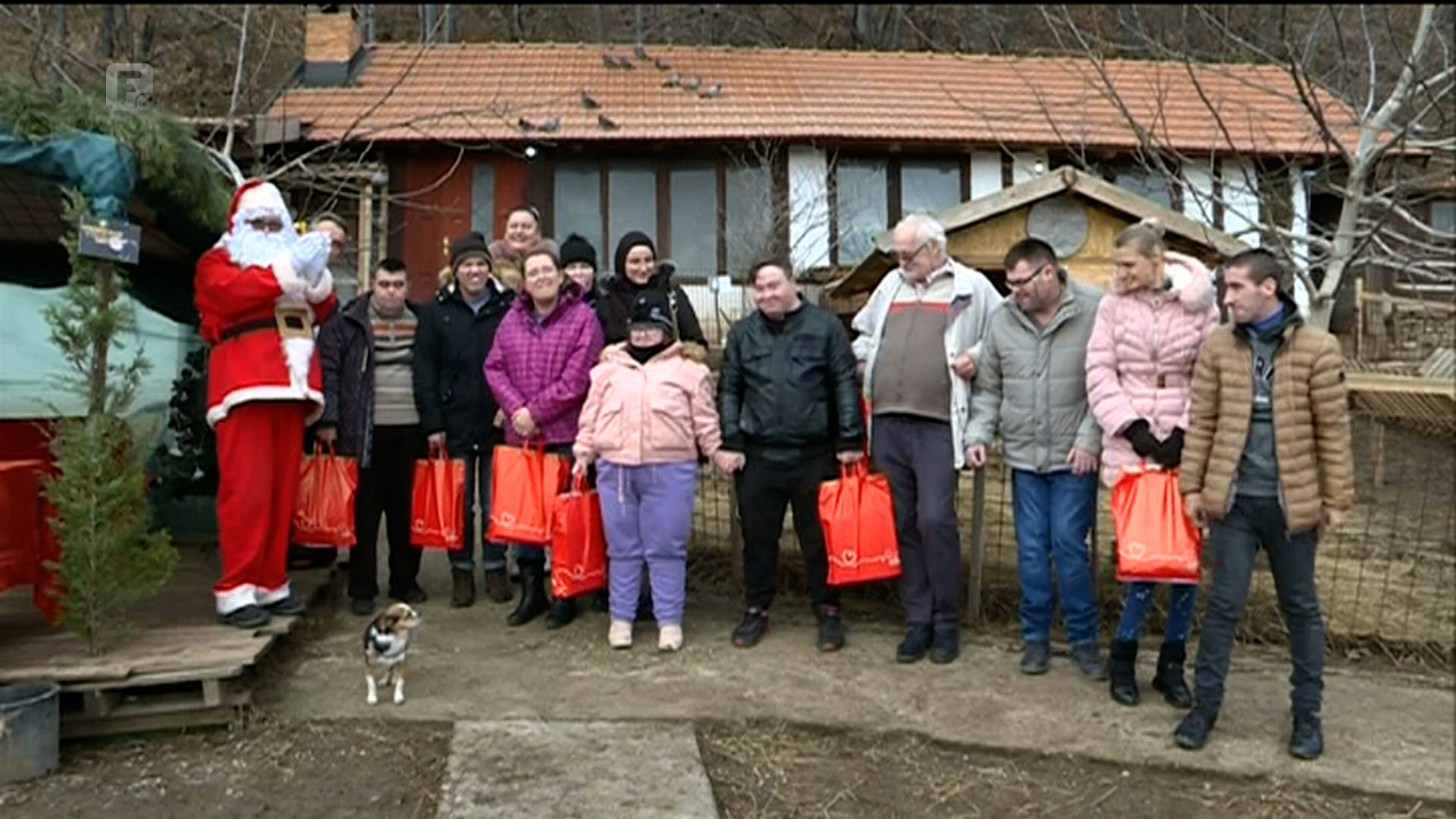 Za Djeda Mraza su svi isti - bitno je da svako dijete dobije poklon